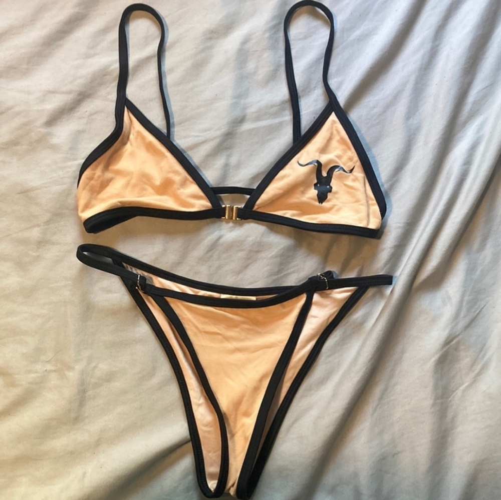 Ignite Bikini Set Top And Bottom Size Small